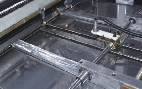 紙盒成型機(jī) 紙盒成型機(jī)